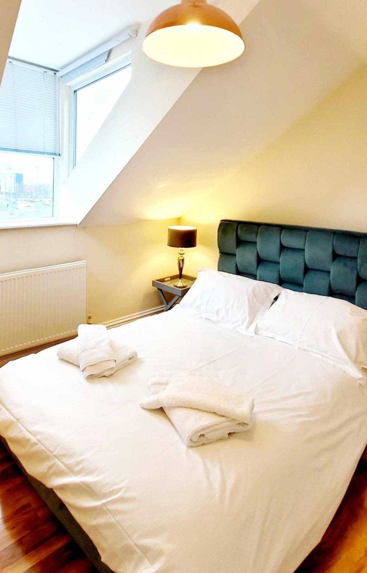 Apartment 5 - Two Bedroom Luxury Apartment Close To Town, Mainline Rail & Theatre Stylish And Comfortable Darlington  Luaran gambar